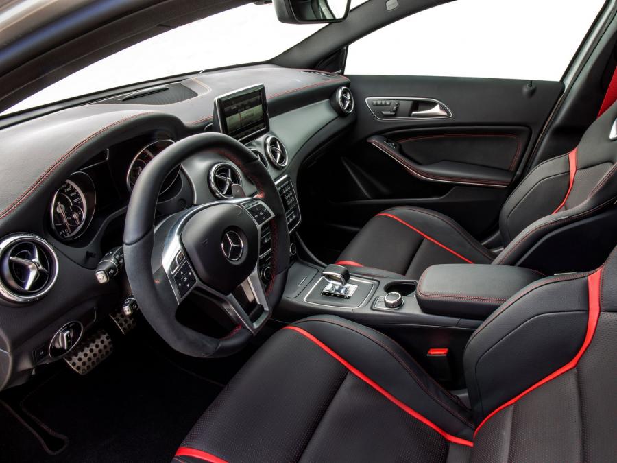  Mercedes-Benz GLA45 AMG 2014 года  (фото 18 из 28)